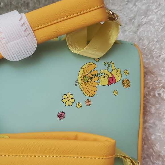 NWT Loungefly Winnie the Pooh embroidered floral backpack and cardholder - Picture 10 of 16